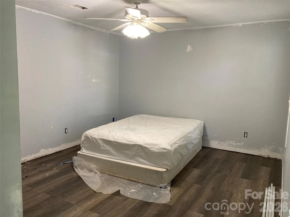 Photo of 526 Hillcrest Drive