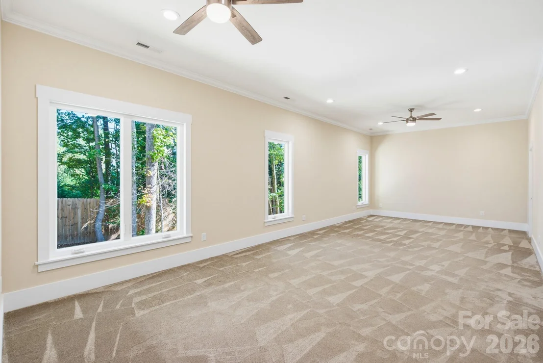 Photo of 2507 Forest Lawn Drive
