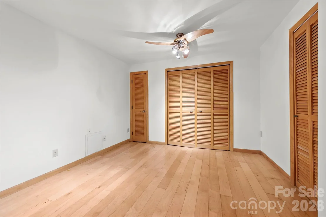 Photo of 1483 Old Fort Road