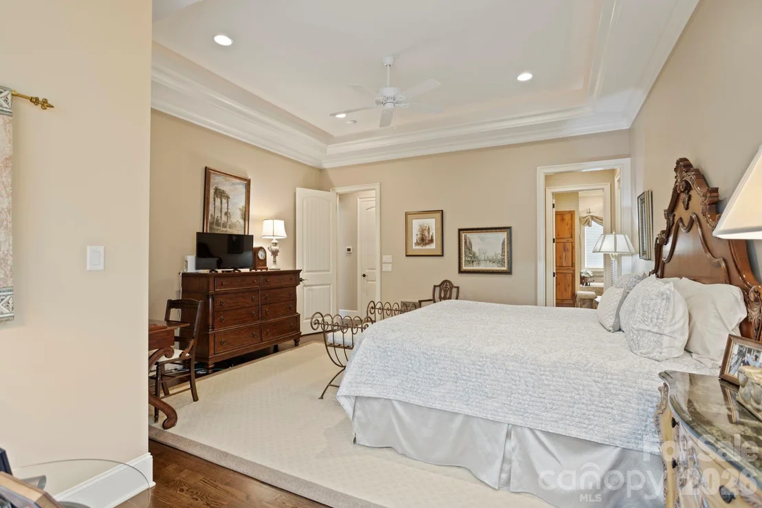 Photo of 390 Shipman Parkway