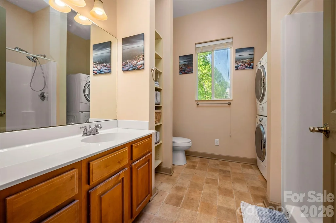 Photo of 183-185 Rubin Thorne Road