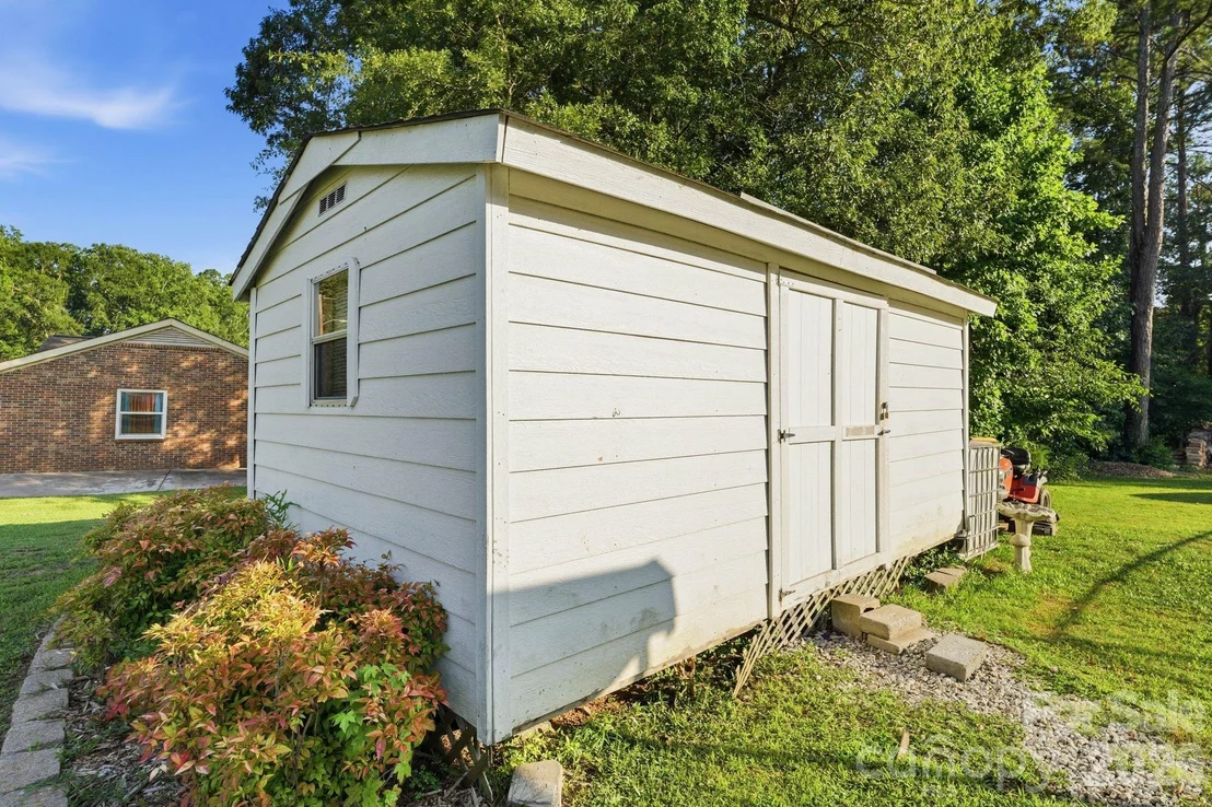 Photo of 112 Brookside Drive