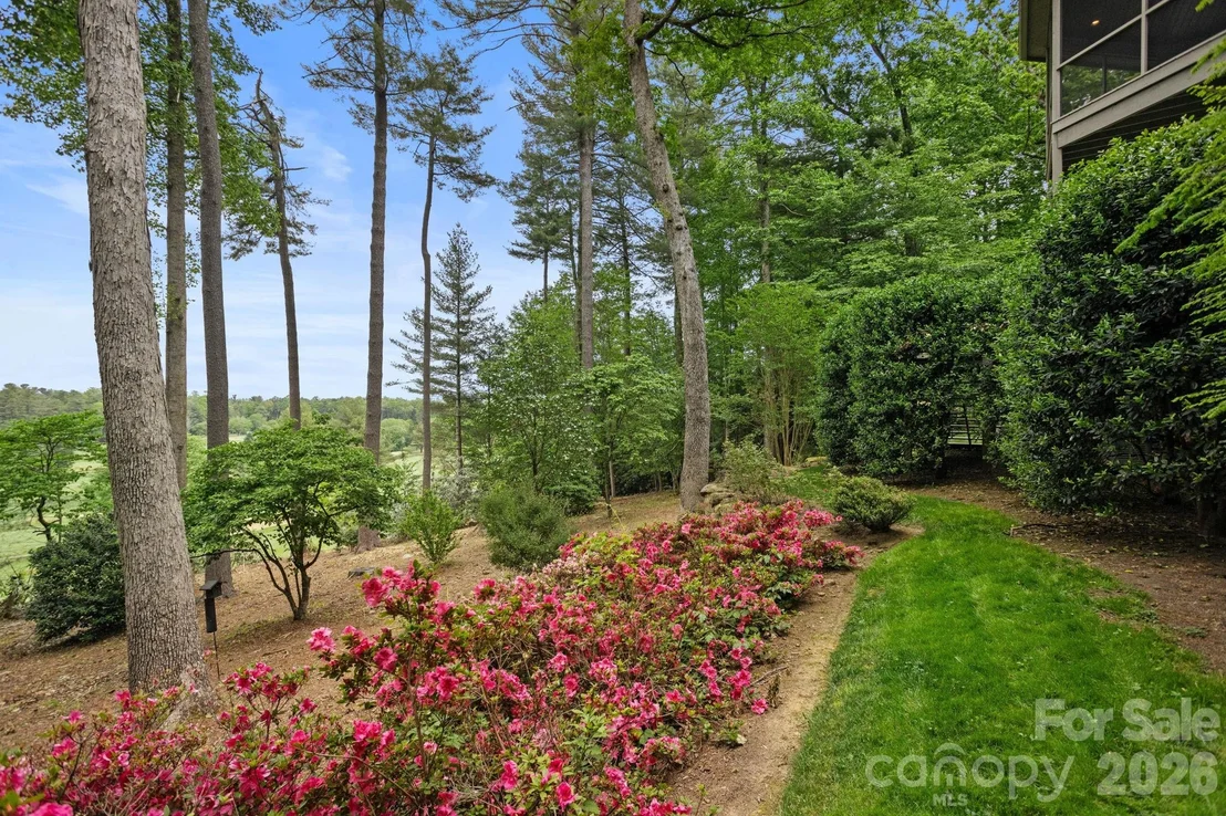 Photo of 209 Pineholt Lane