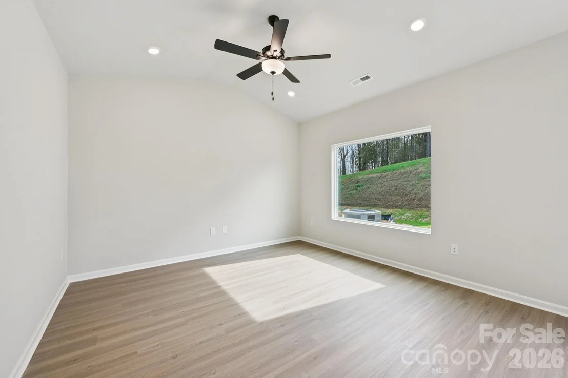Photo of 712 Willow Estates Drive