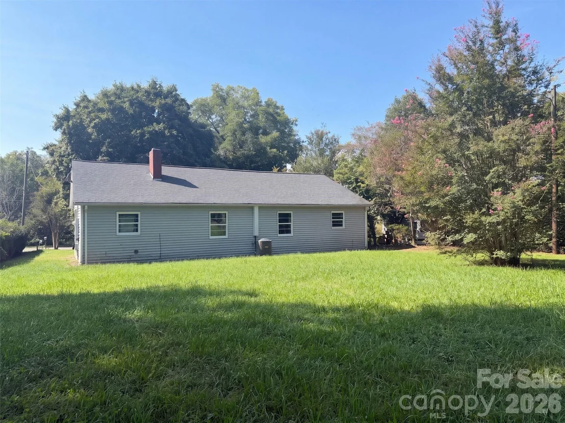 Photo of 131 Highland Point Avenue