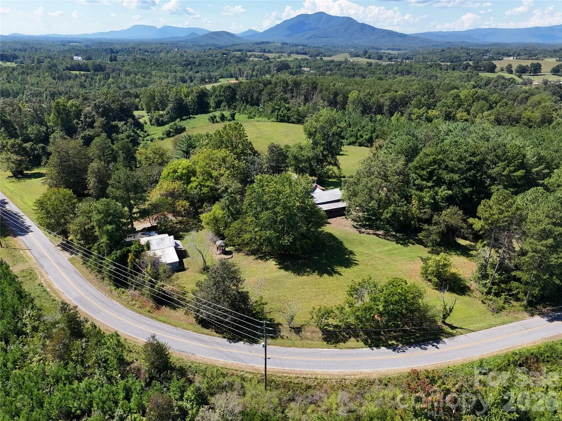Photo of 2125 Whiteside Road