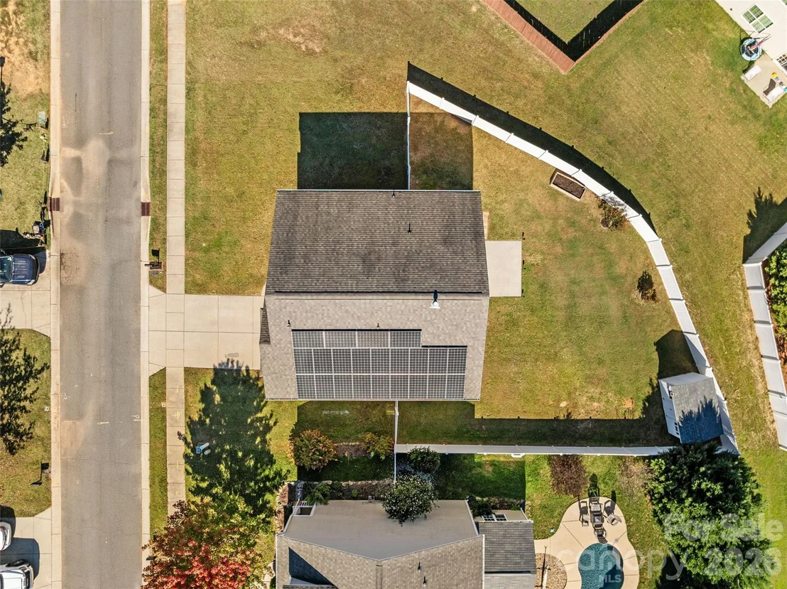 Photo of 407 Lind Point Lane