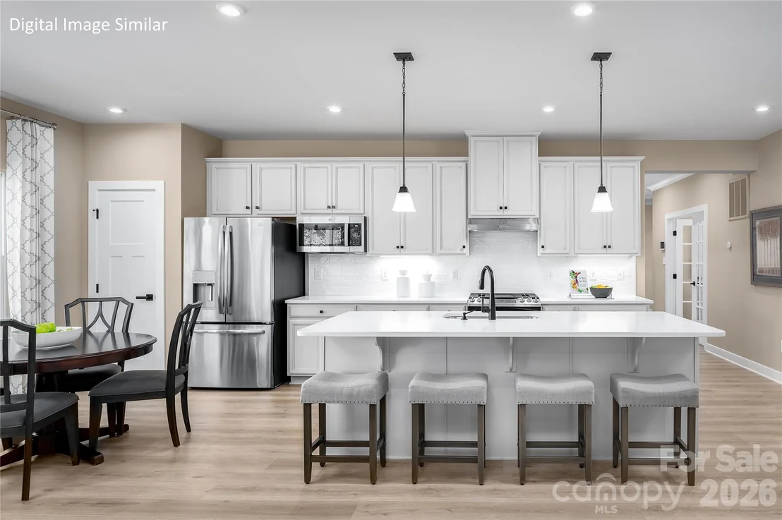 Photo of 913 Heathway Drive