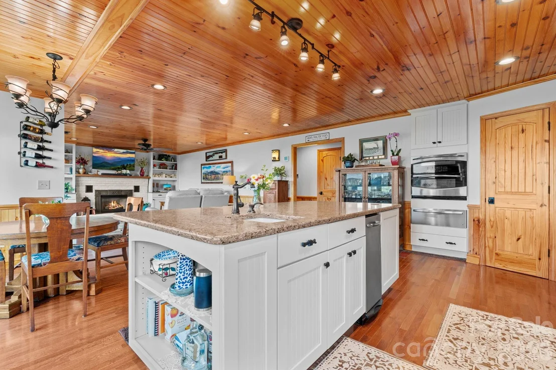 Photo of 1013 Perry Road