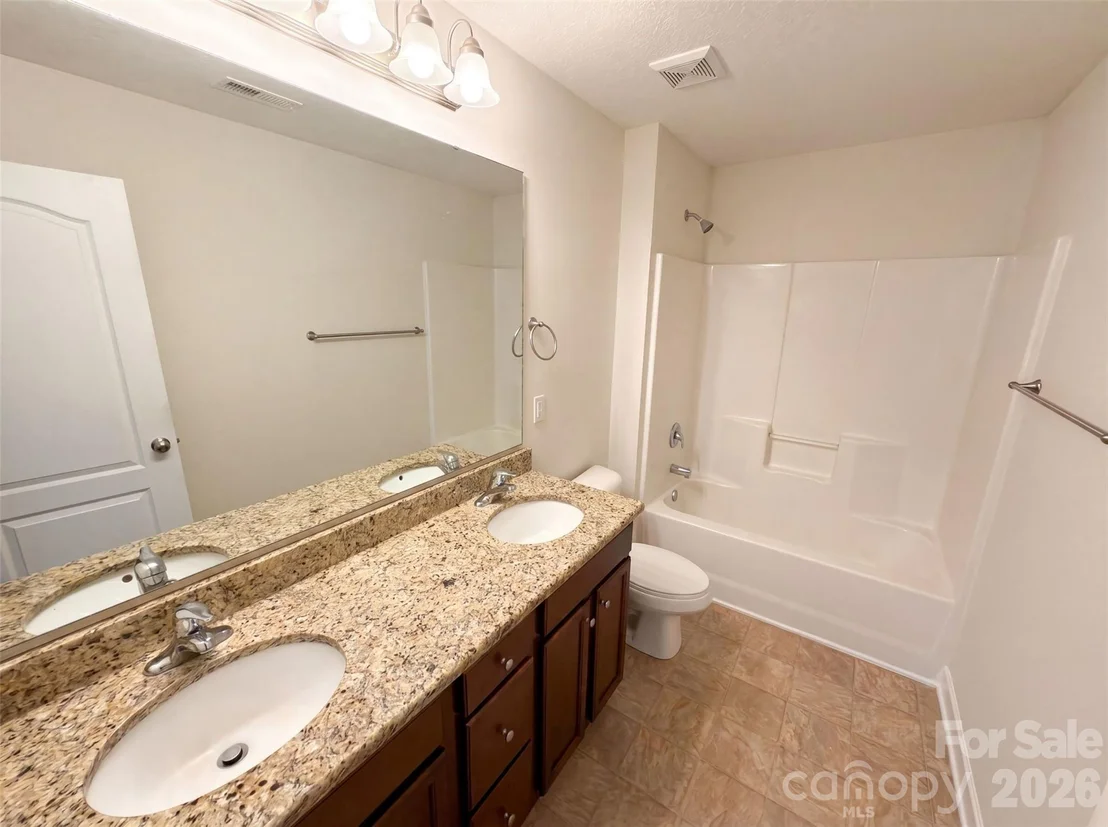 Photo of 494 Hall Spencer Road