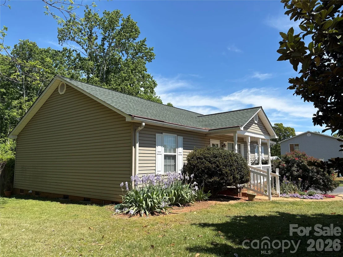 Photo of 1249 Melvin Hill Road