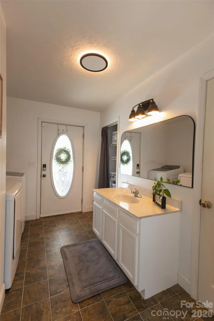 Photo of 3780 Cook Road