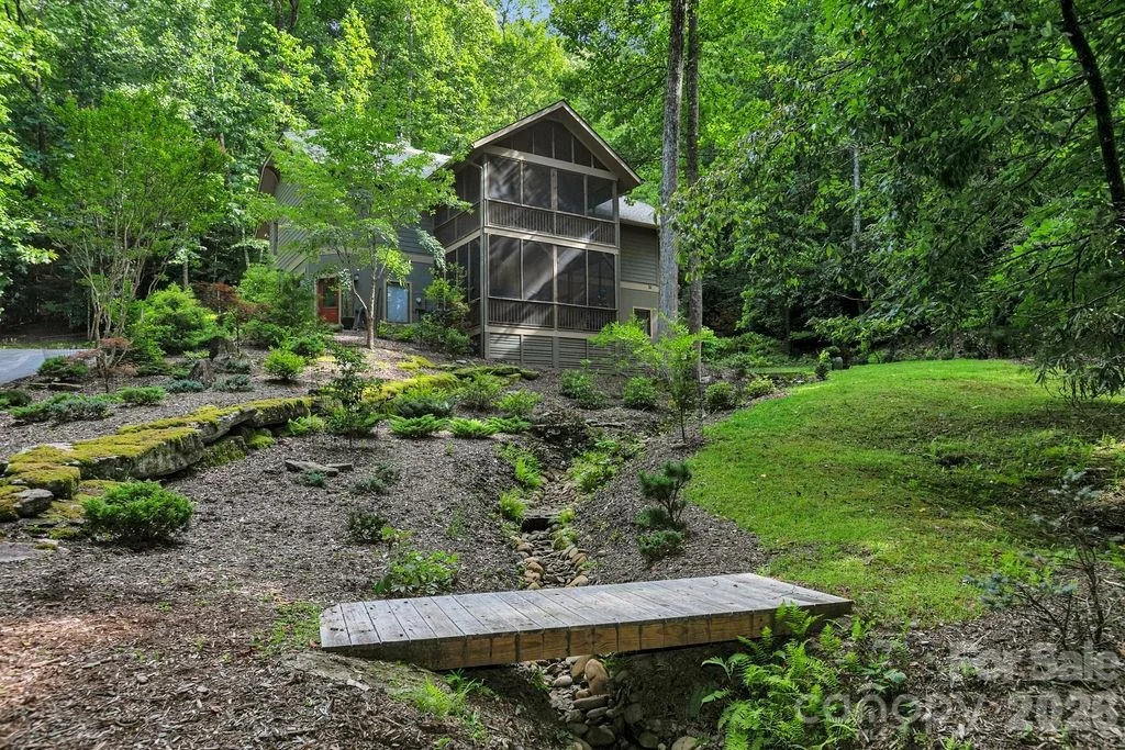 Photo of 141 Bruce Circle