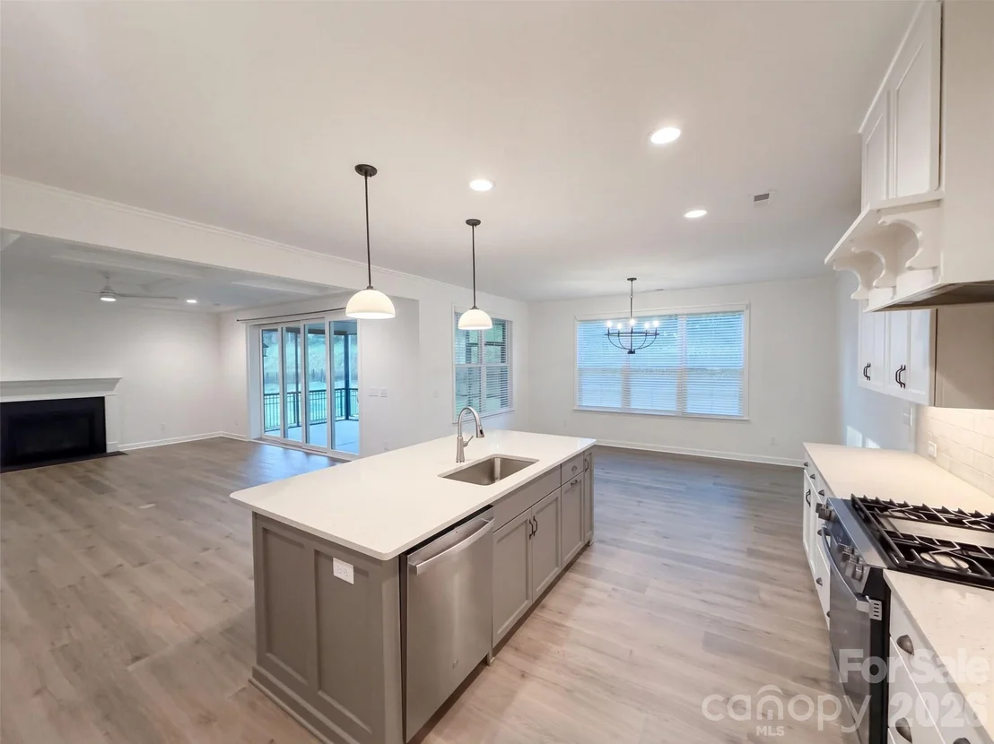 Photo of 2591 Cornelius Place NW
