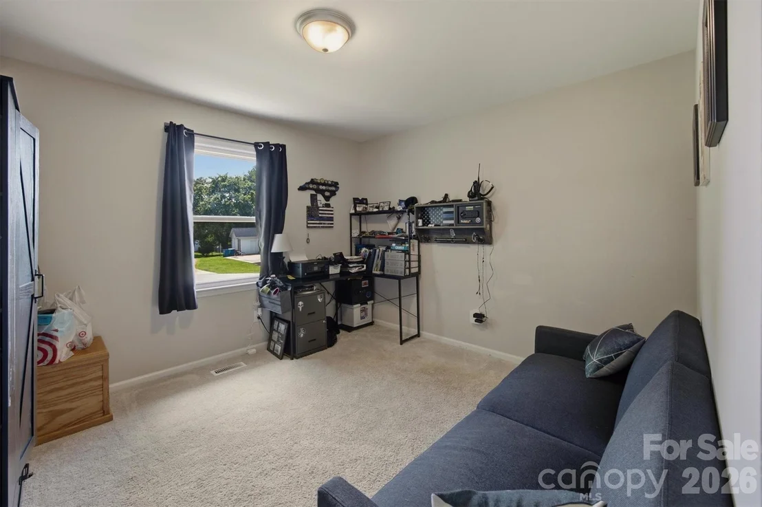 Photo of 1772 Woodridge Circle