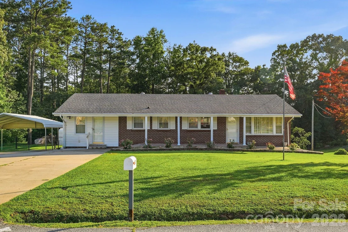 Photo of 112 Brookside Drive