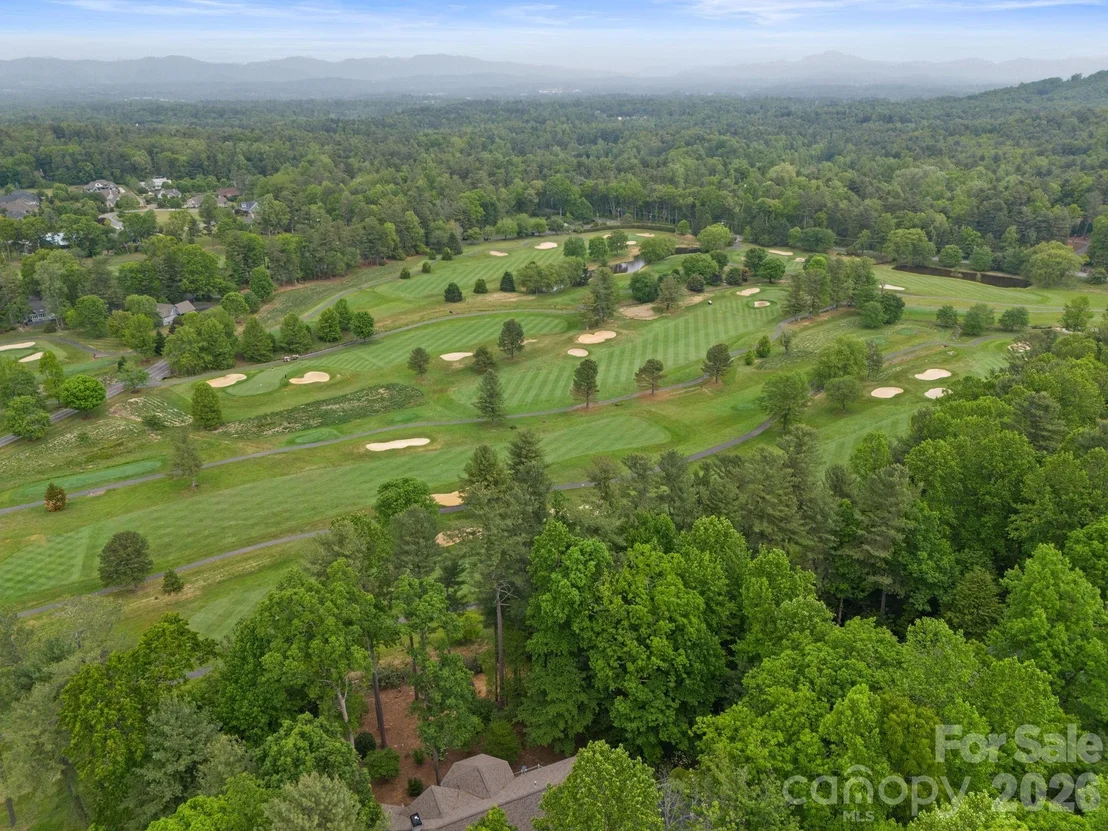 Photo of 209 Pineholt Lane