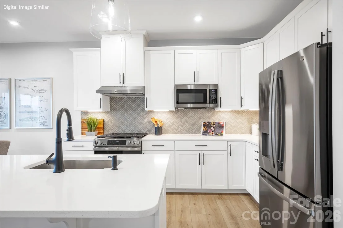 Photo of 917 Heathway Drive
