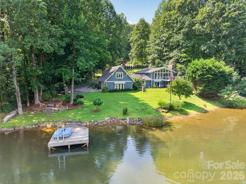 Photo of 865 Haven Drive