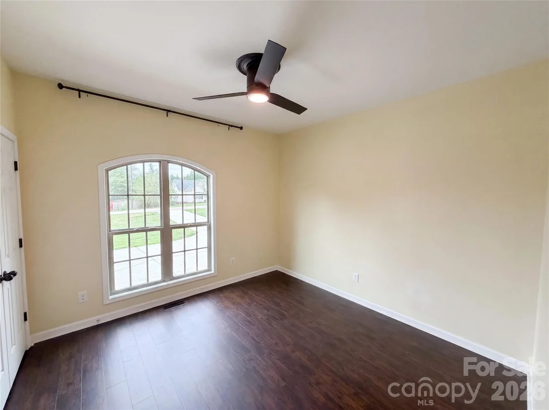 Photo of 1417 Mcbeth Drive