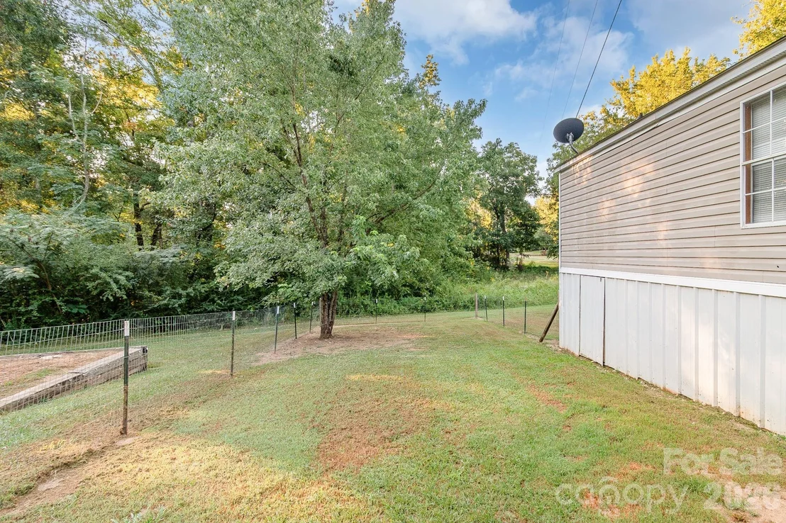 Photo of 185 Coot Sistare Road