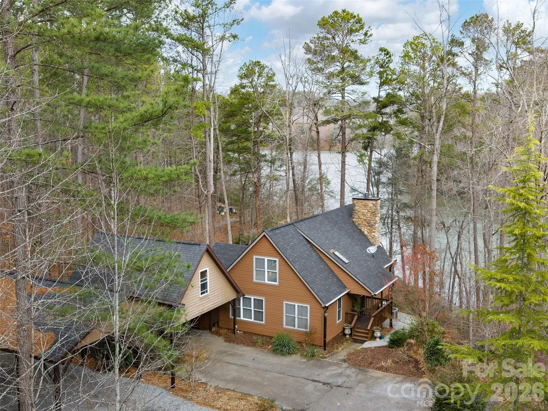 Photo of 201 Hawk Ridge Drive
