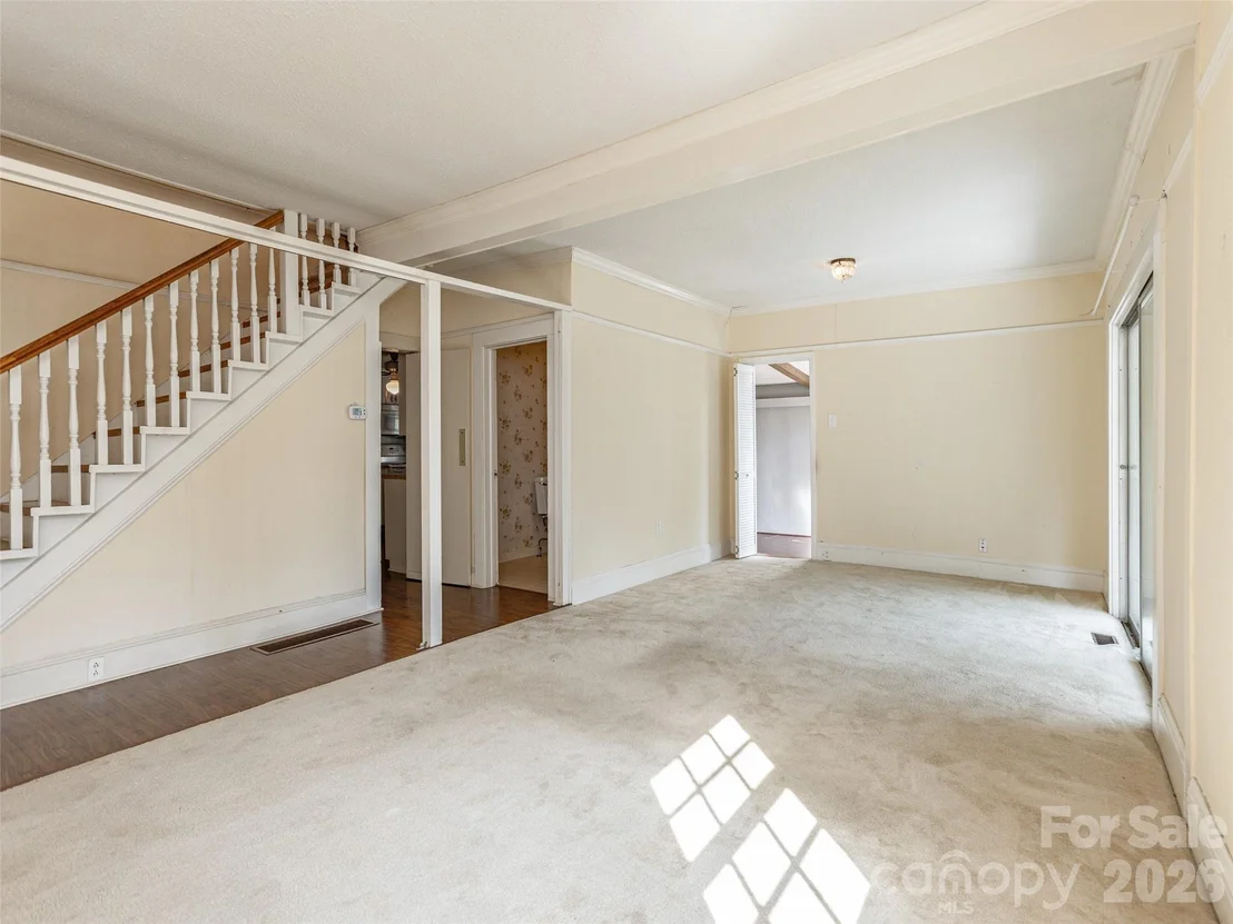 Photo of 34 Lockhart Road