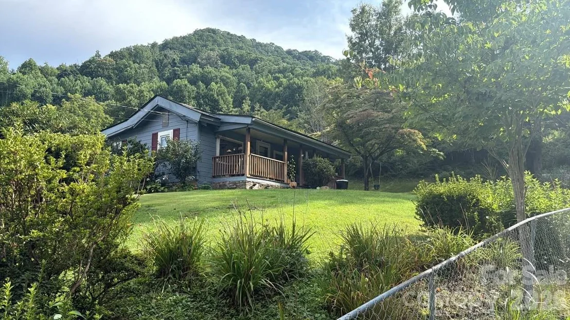 Photo of 574 and 576 Paint Fork Road
