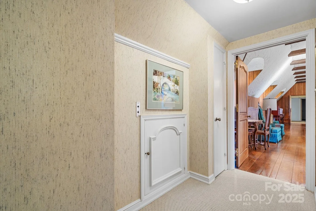 Photo of 135 Claron Place SE