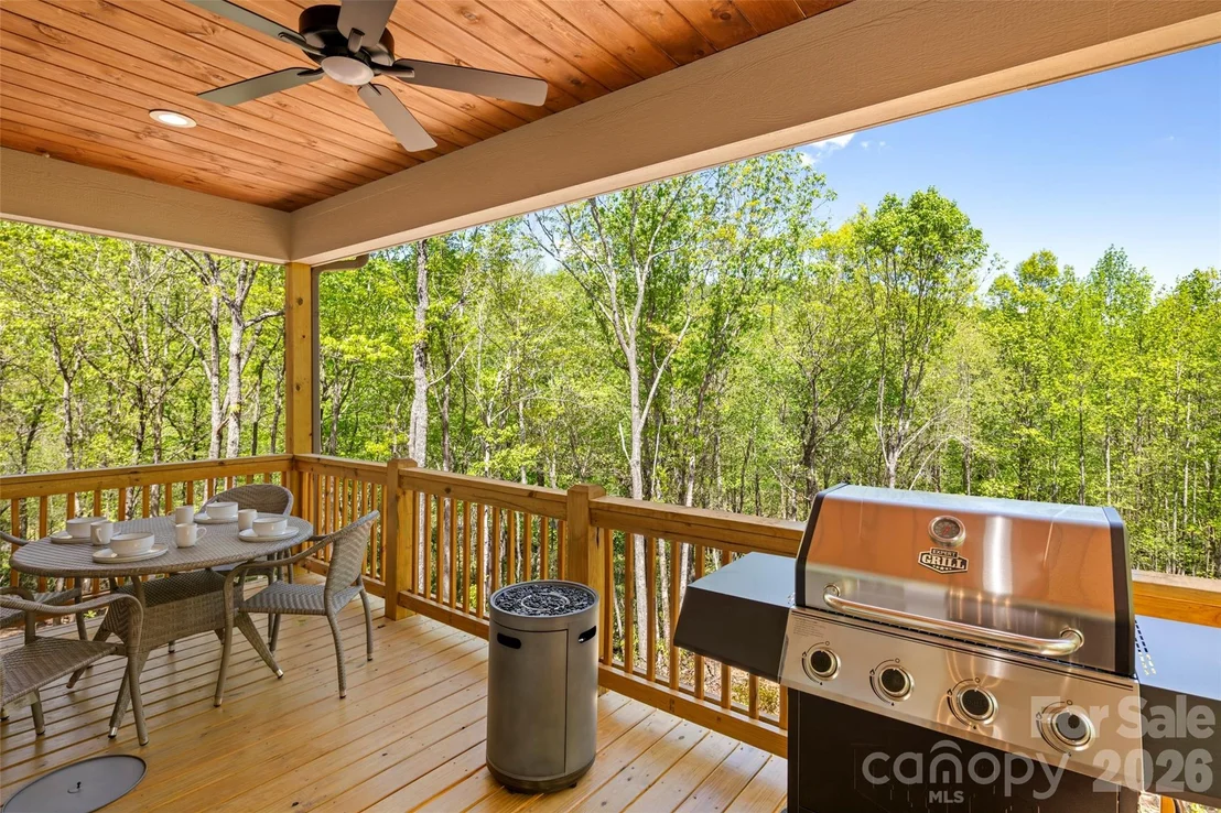 Photo of 233 Arcadia Falls Way