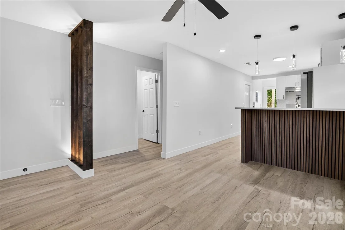 Photo of 817 Mable Avenue