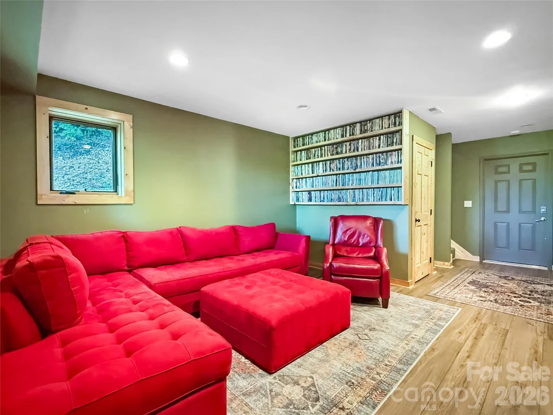 Photo of 6365 Julius Drive