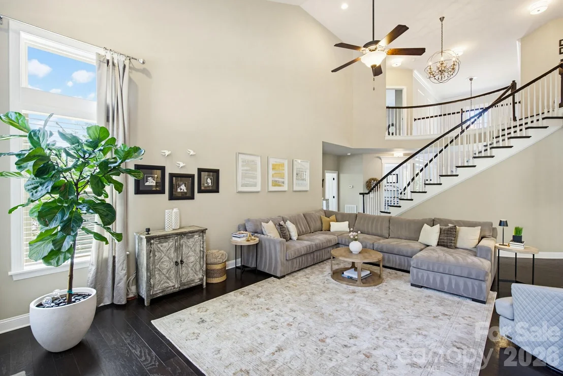 Photo of 3083 Twin Lakes Drive