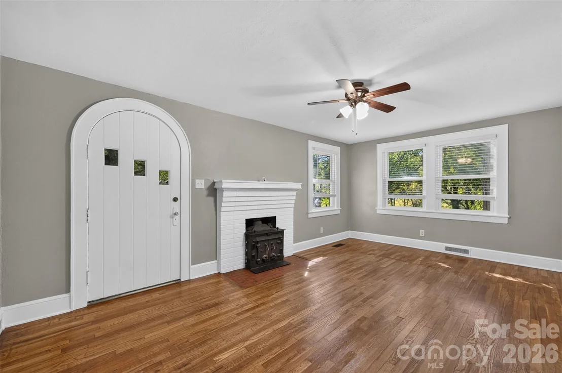 Photo of 1829 3rd Street NE
