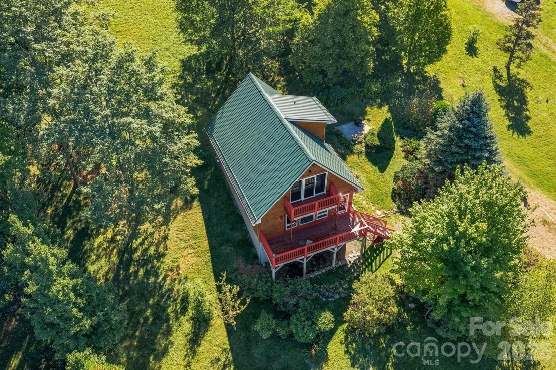 Photo of 190 Camelot Drive