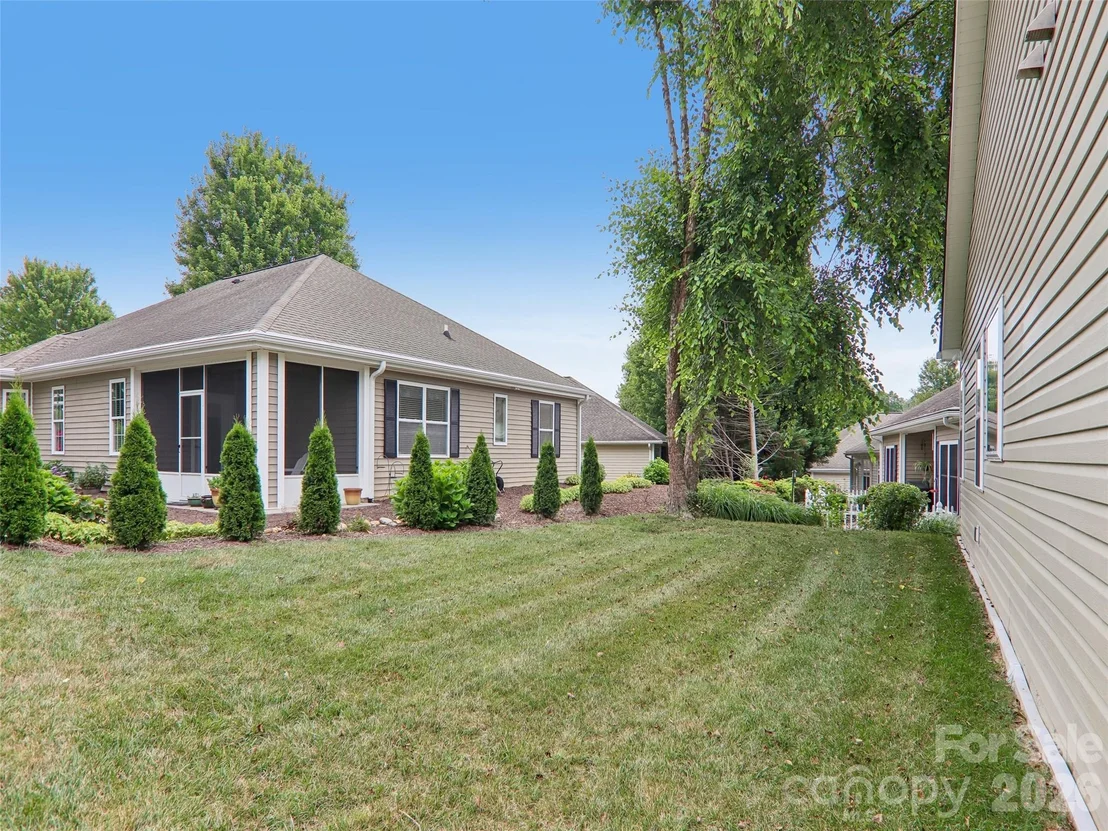 Photo of 11 Eagle Pointe Way