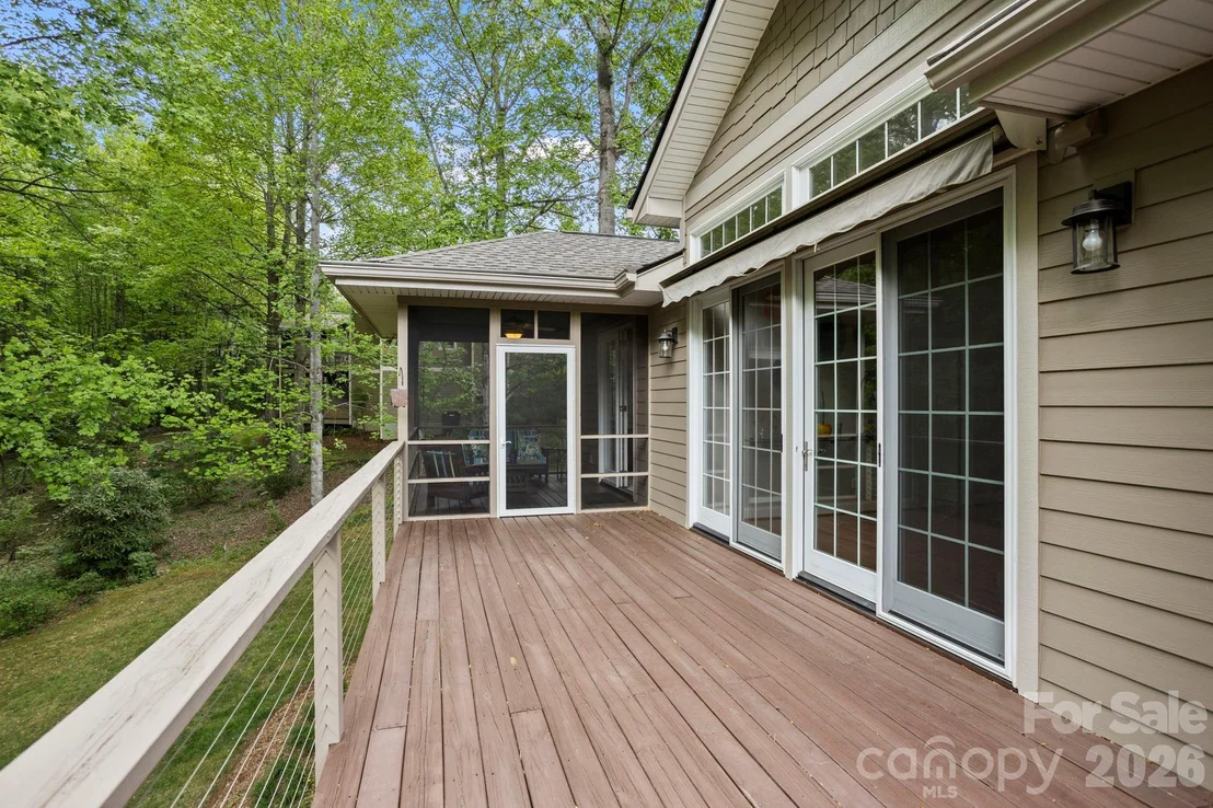 Photo of 547 Pinnacle Peak Lane