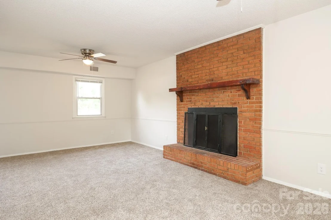 Photo of 5001 Springview Road