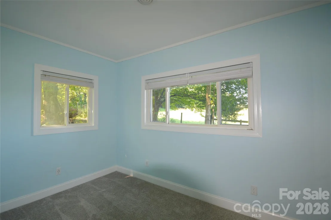 Photo of 1183 Sandy Plains Road