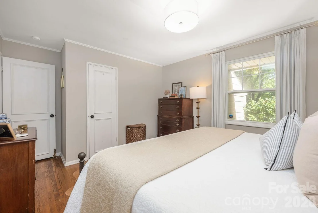 Photo of 4805 Murrayhill Road