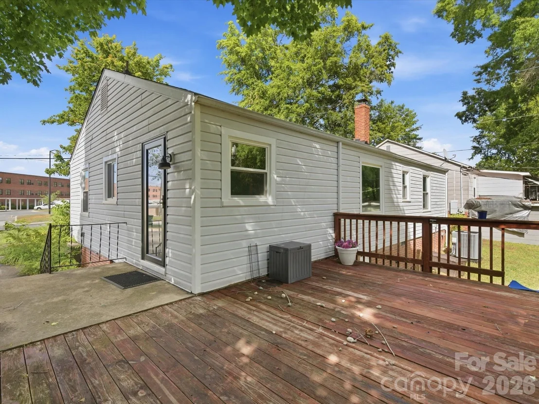 Photo of 620 Normandy Road