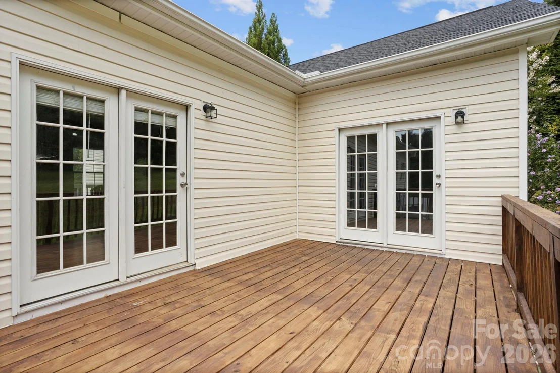 Photo of 97 Meadowview Drive