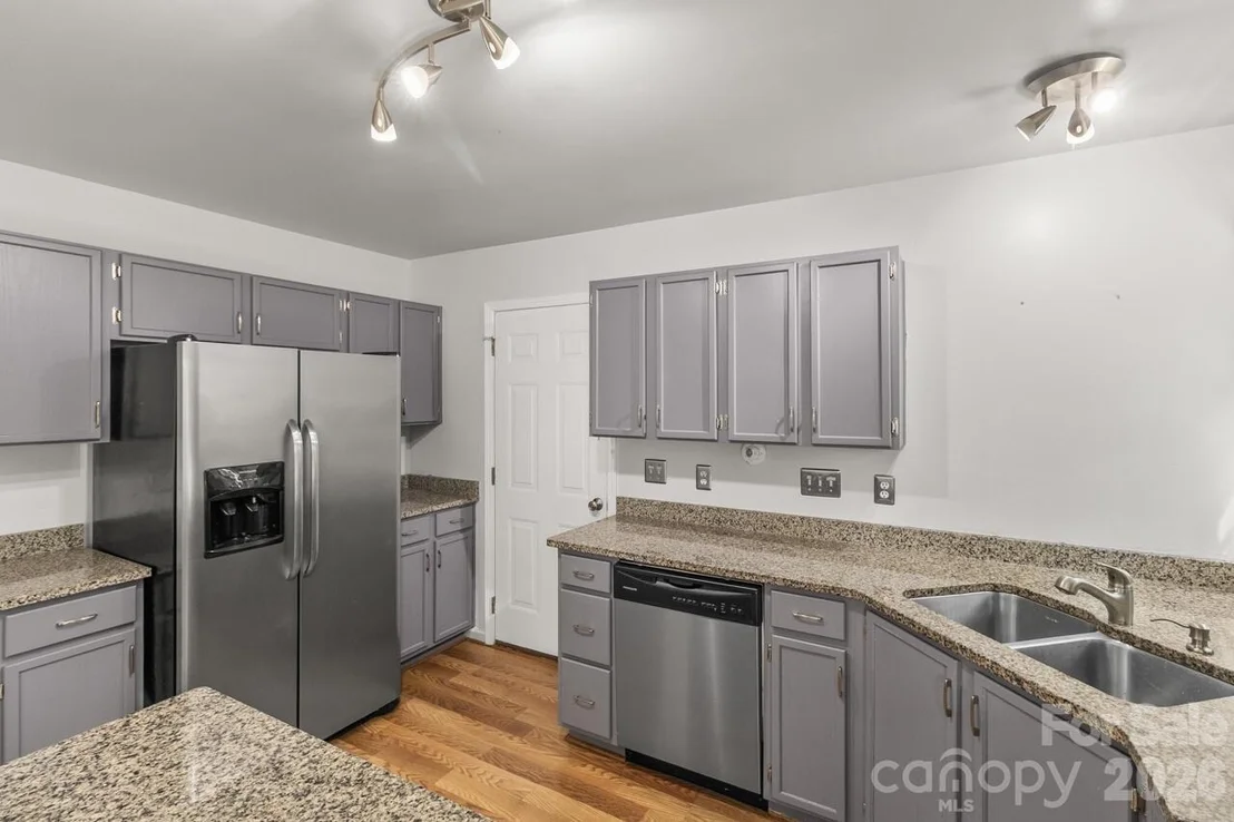 Photo of 6907 Murray Grey Lane