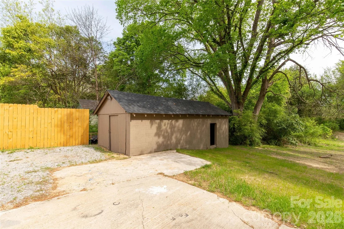Photo of 2425 Kershaw Camden Highway
