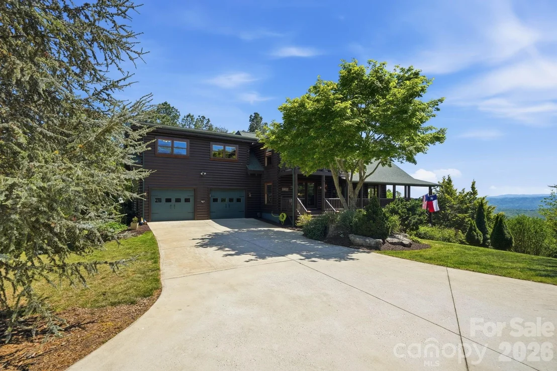 Photo of 3918 Skyline Drive