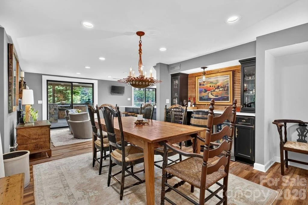 Photo of 865 Haven Drive
