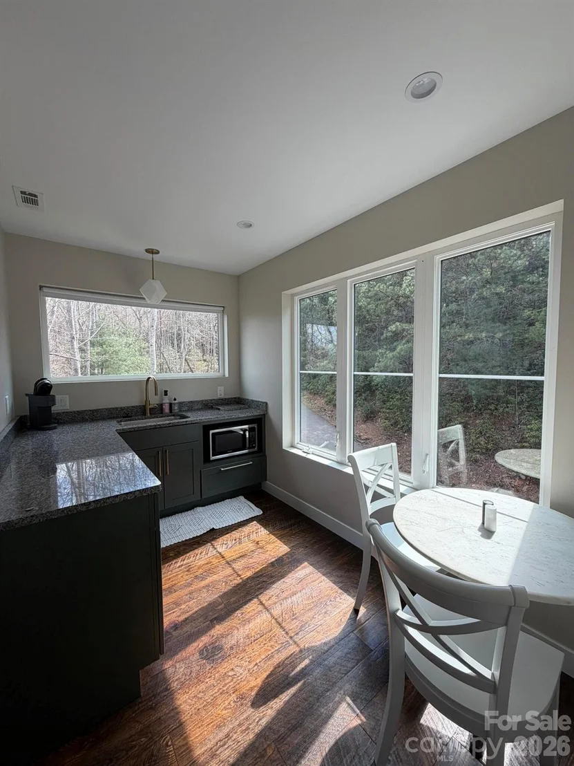 Photo of 70 Knobby Lane