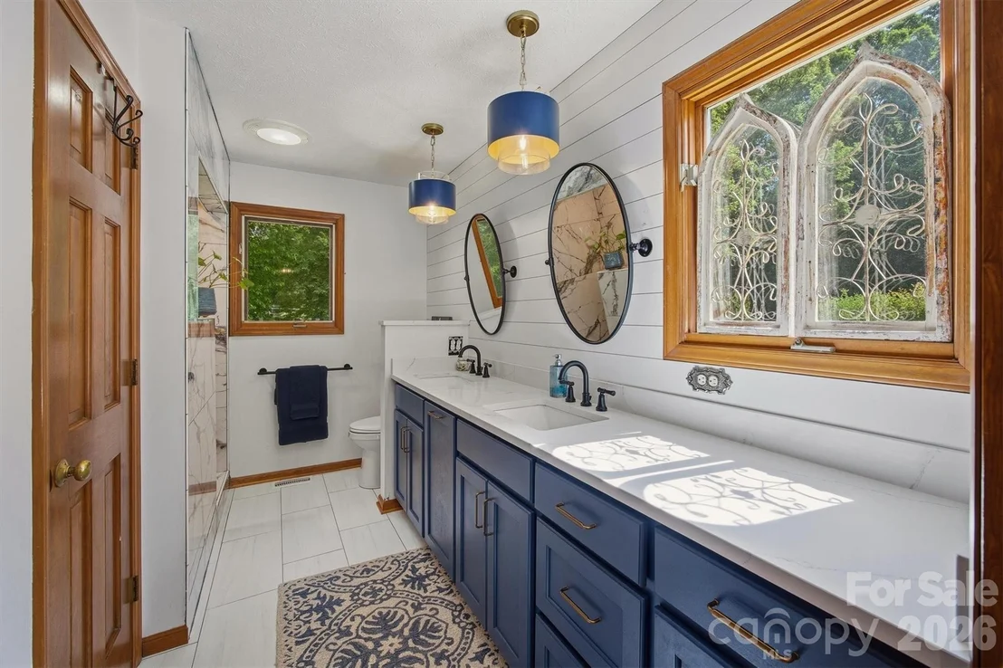 Photo of 232 Westwood Drive