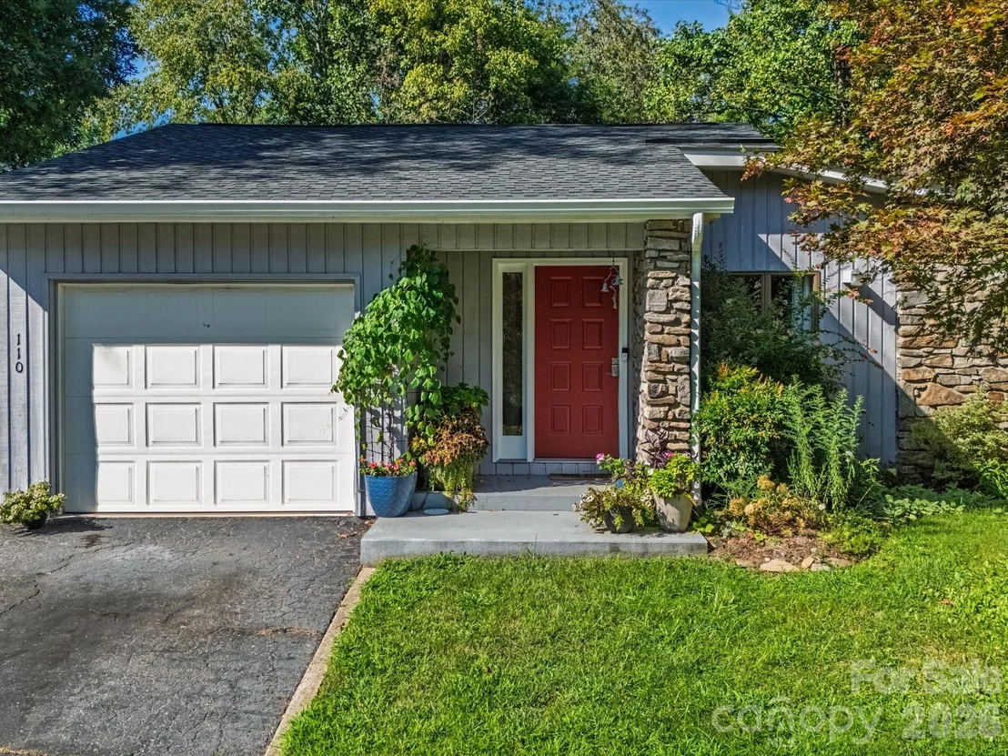 Photo of 110 Aurora Drive