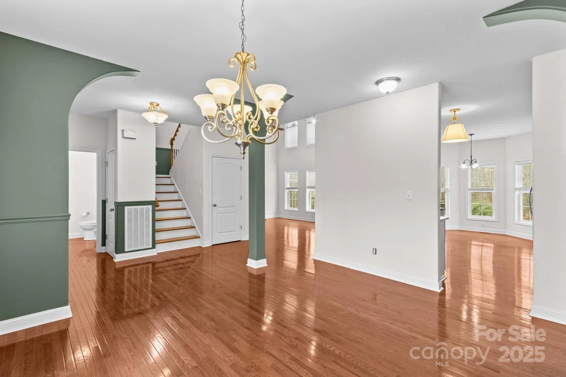 Photo of 415 Autumnlight Drive